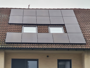 Aufdachanlage mit Batteriespeicher und Full Backup - 11,70 kWp